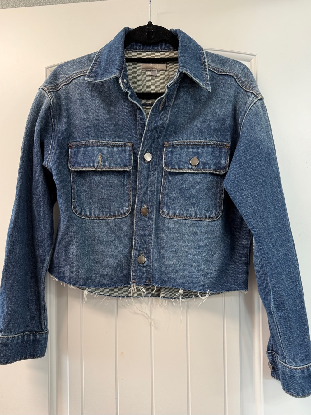 Kut from the Kloth Medium Blue Cropped Denim Jacket
